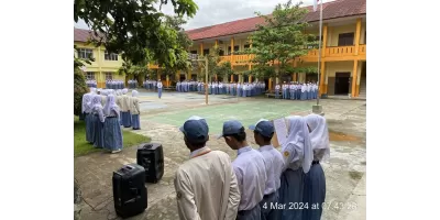 Pelaksaan Upacara Bendera